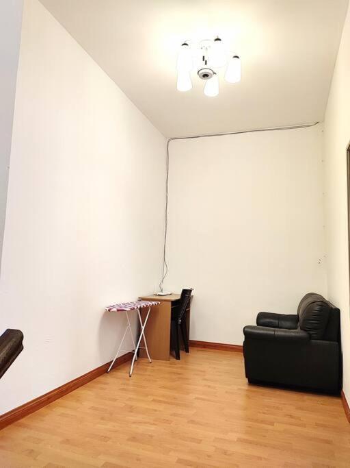 W25 Atgoldenhills Nightmarket Wifi 4R Brinchang Esterno foto